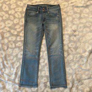 American Eagle Artist Crop Super Stretch Jeans Size 2